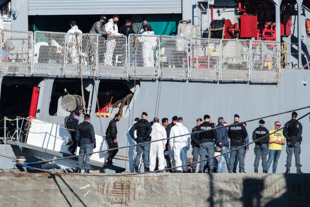 Italy Albania Migrants