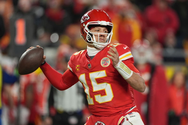 Kansas City Chiefs beat Buffalo Bills to clinch Super Bowl return