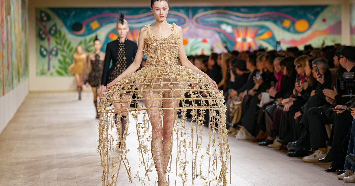 Dior haute couture show in Paris is a masterful dance through time | The Independent Dior haute couture show in Paris is a masterful dance through time | The Independent