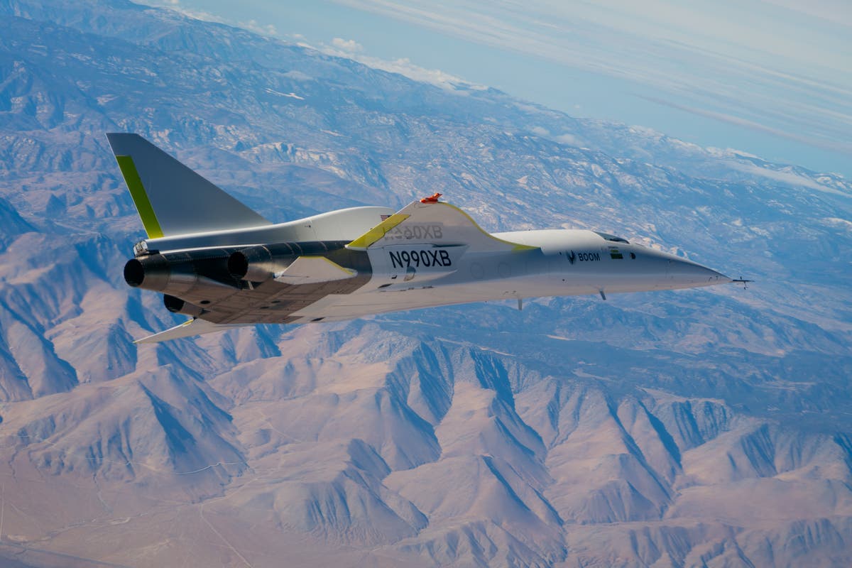 'New Concorde' attempts to break sound barrier on first supersonic flight