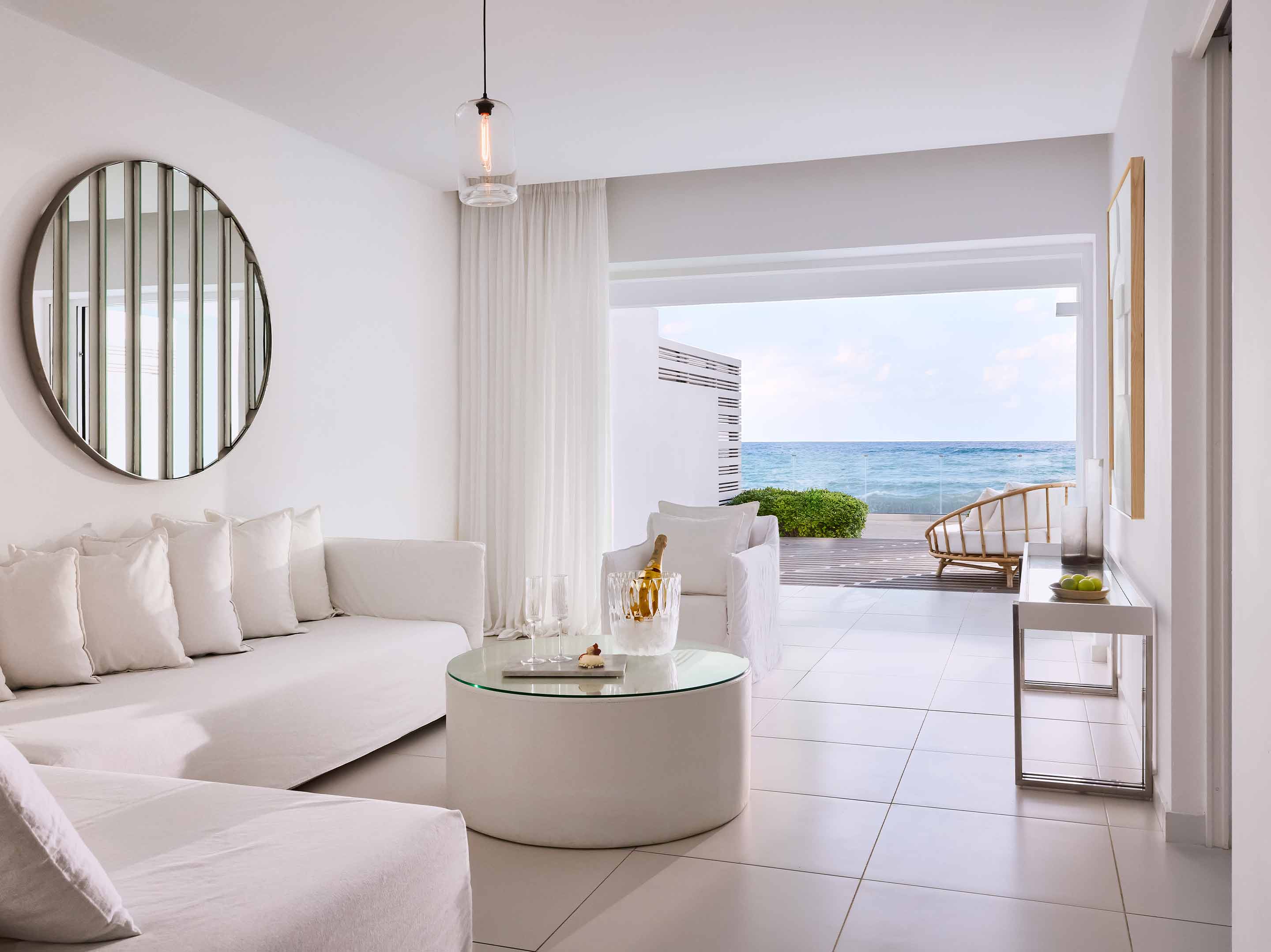 The all-white interiors at this Grecotel offer a elegant atmosphere