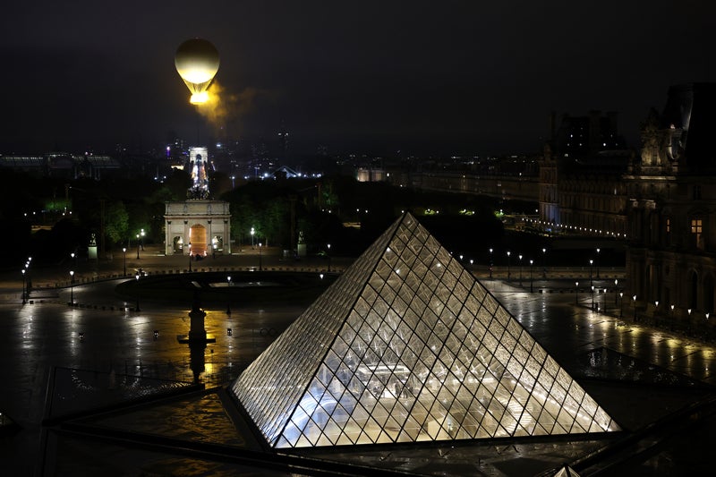 Mona Lisa to be placed in ‘special’ private room as part of Louvre renovation