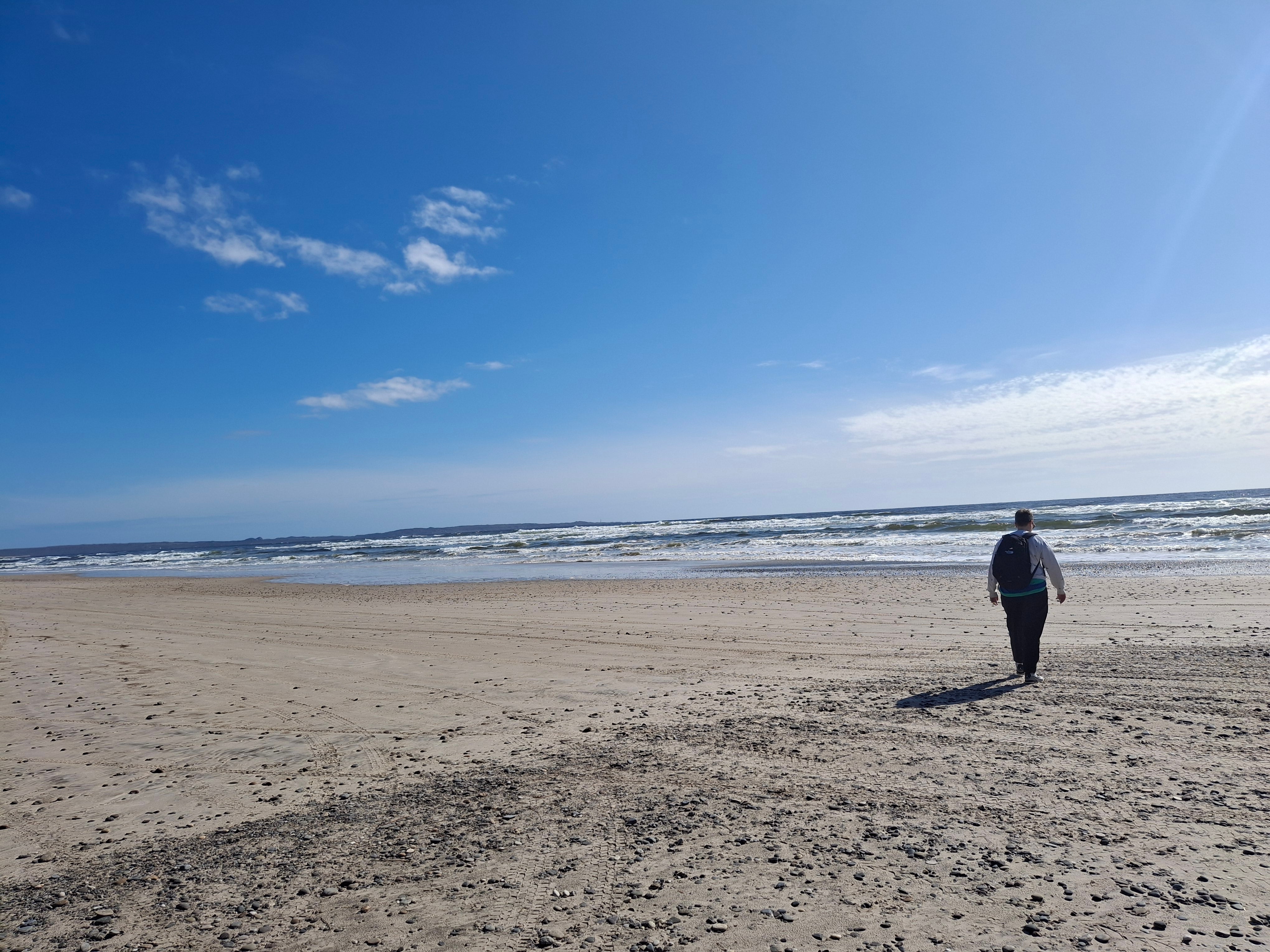 A praia de Ocean Wild and Wonderful é o mais longo trecho de areia da ilha