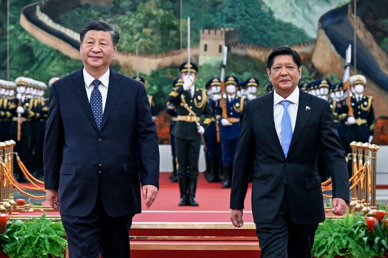 Philippine president offers a deal to China: Stop sea aggression and I'll return missiles to US