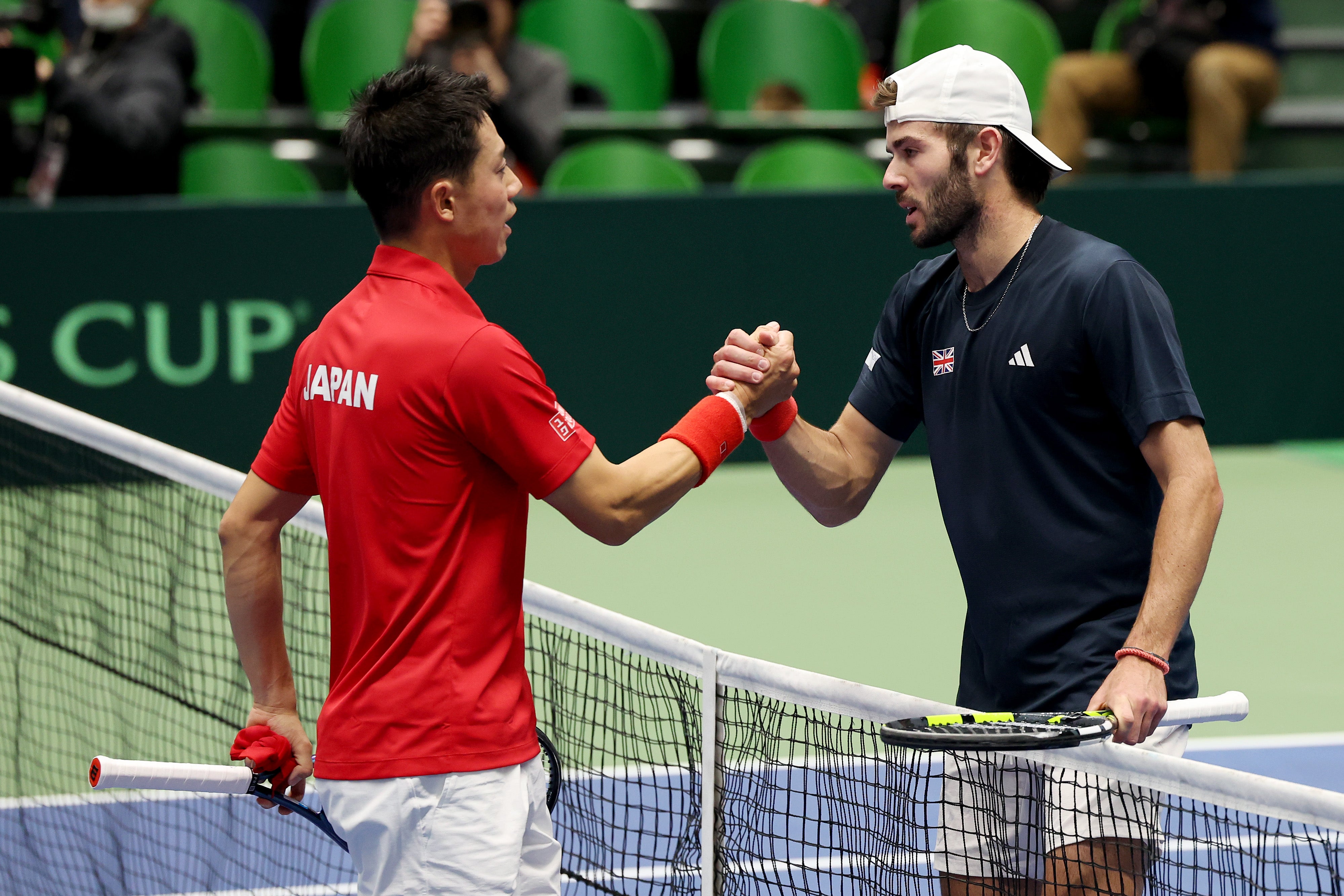 Fearnley beat Kei Nishikori 6-3 6-3 to level the tie