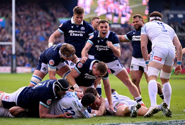 <p>Scotland held off an Italy comeback to triumph in edinburgh</p>