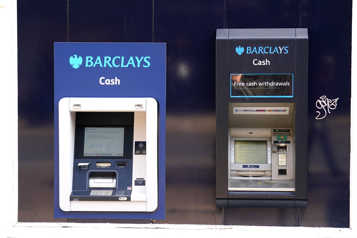 Barclays says services are back to normal after technical issue ‘resolved’ 1 060a043a5057babfac901c8ba5b24274Y29udGVudHNlYXJjaGFwaSwxNzM4NTc2NjE3 2.71801625