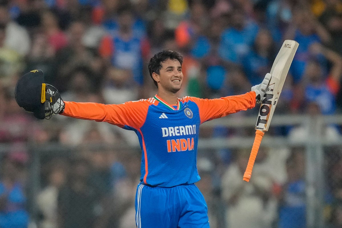 England slump to heaviest-ever T20 defeat as India wrap up series win
