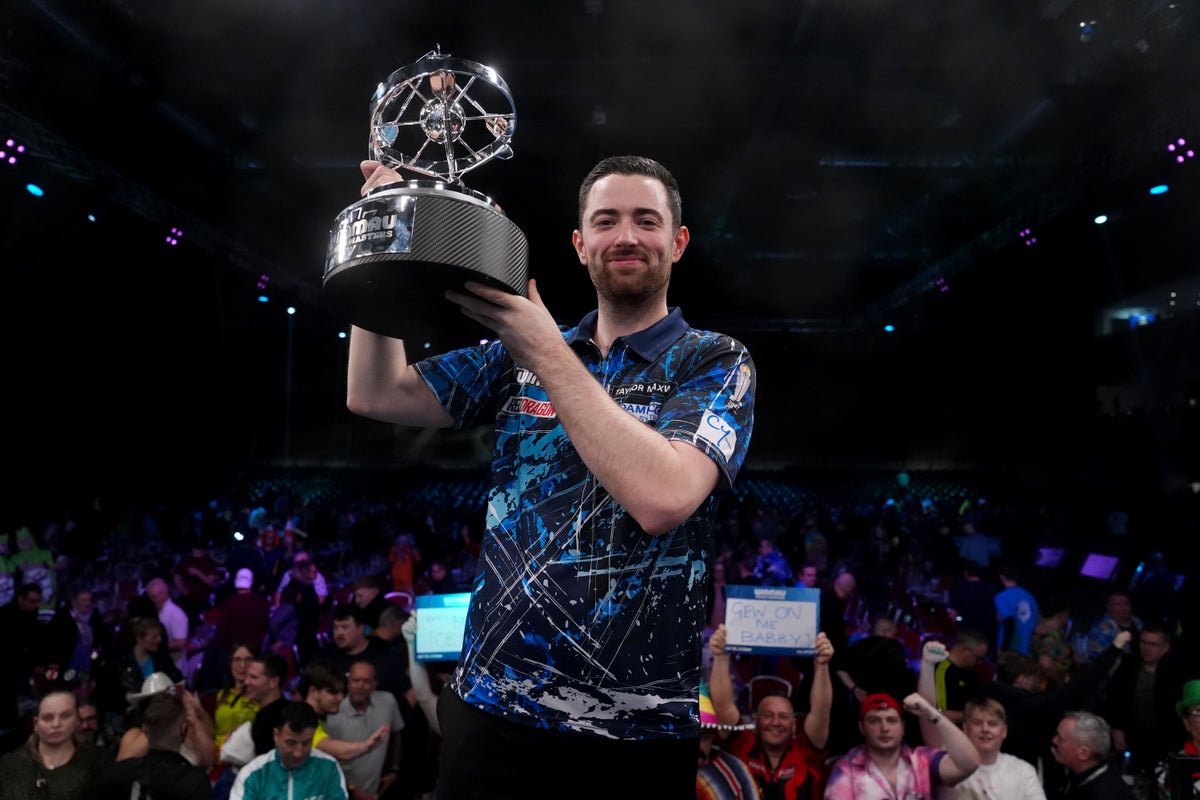 Luke Humphries claims World Masters title in last-leg thriller