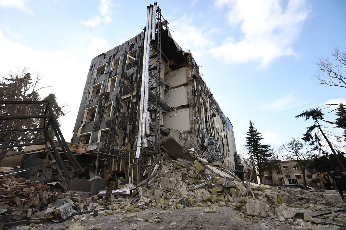 Australian aid worker killed by explosive device in Ukraine