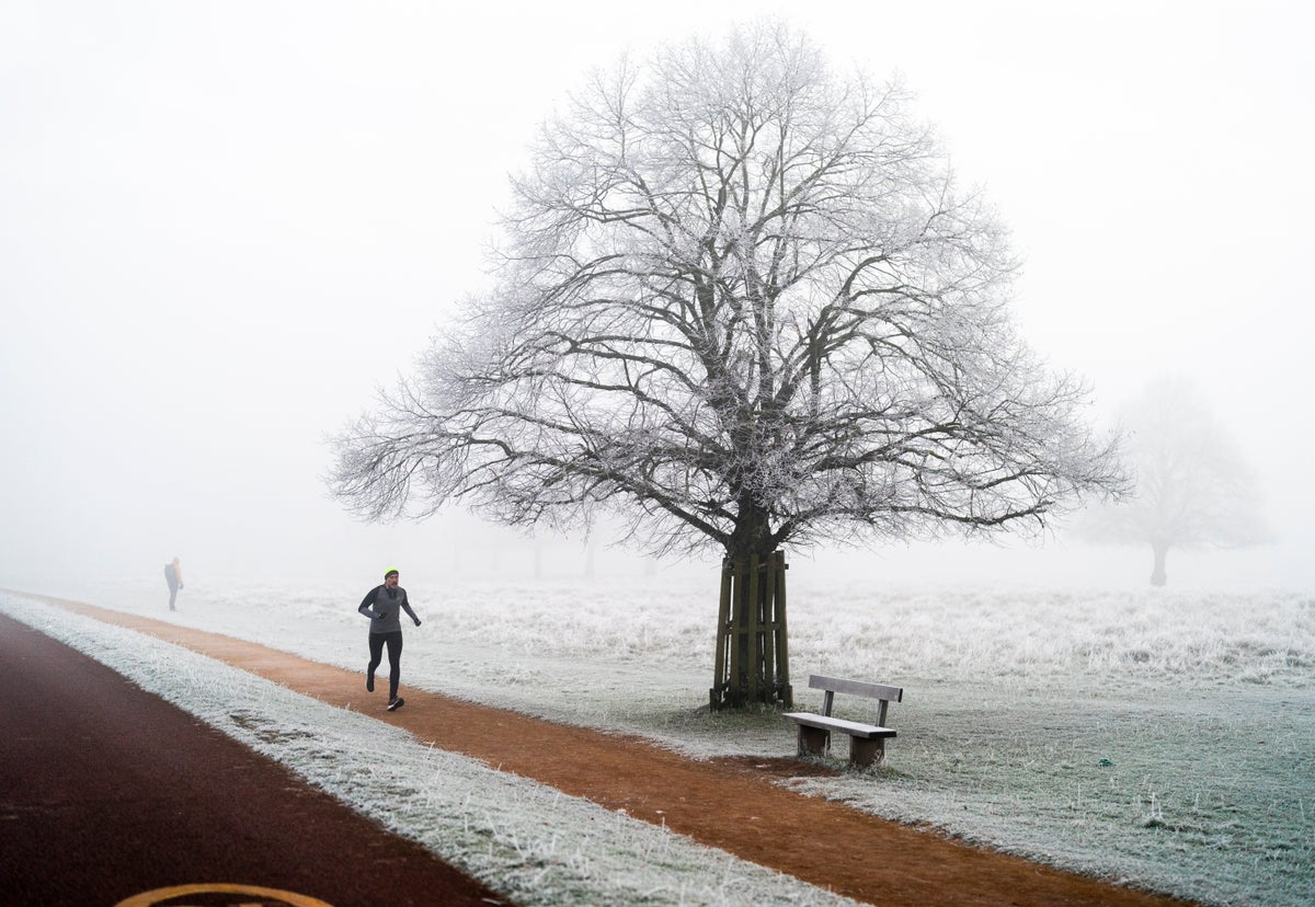 UK weather: Britain braces for cold snap – but is snow forecast for the UK?