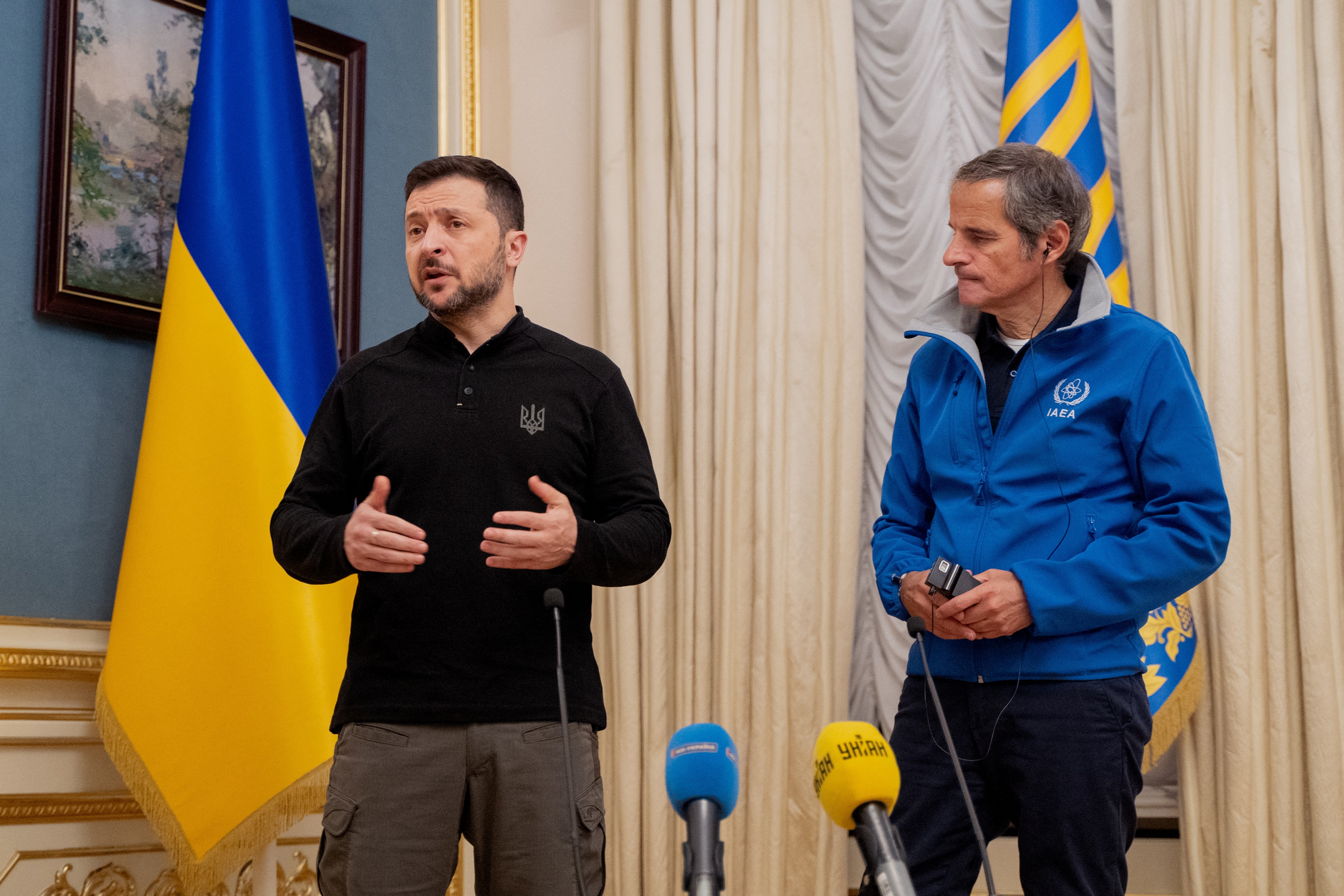 Volodymyr Zelensky and Rafael Mariano Grossi speak to the press during their meeting in Kyiv