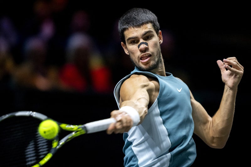 Carlos Alcaraz reaches Rotterdam quarter-finals with emphatic win over Andrea Vavassori