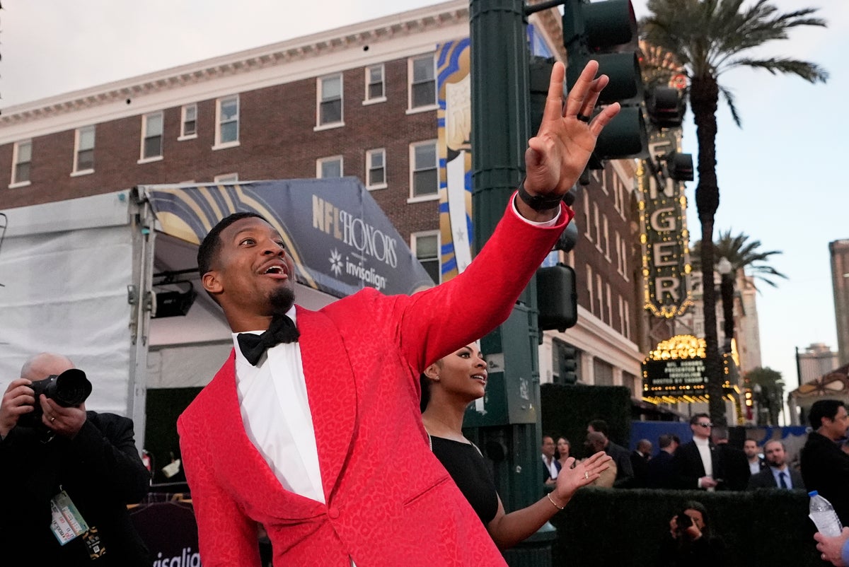 The Latest: NFL Honors red carpet is underway