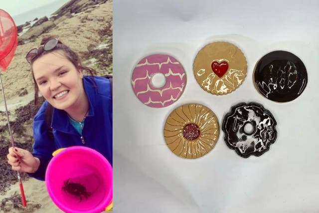 Hayley Tomlinson has replicated popular British biscuits in the form of clay coasters (Hayley Tomlinson/@clayleybyhayley/PA)