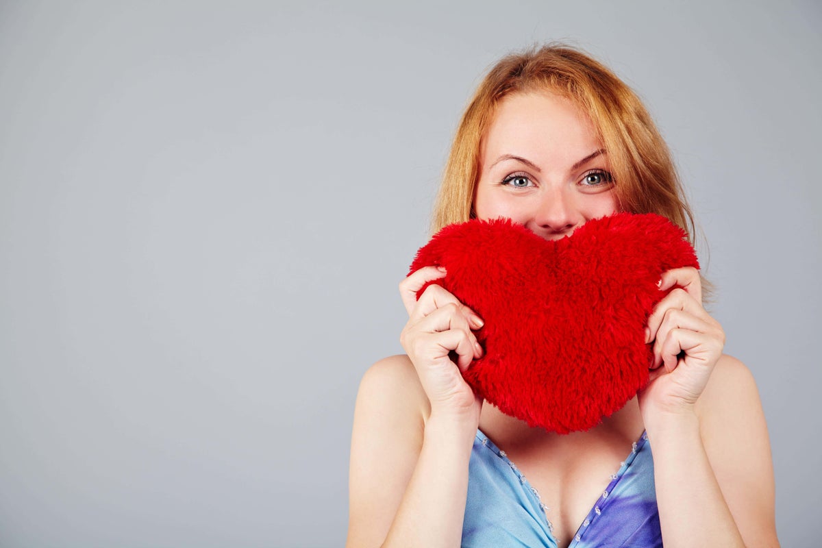 How to spend wisely and stick to a budget on Valentine’s Day