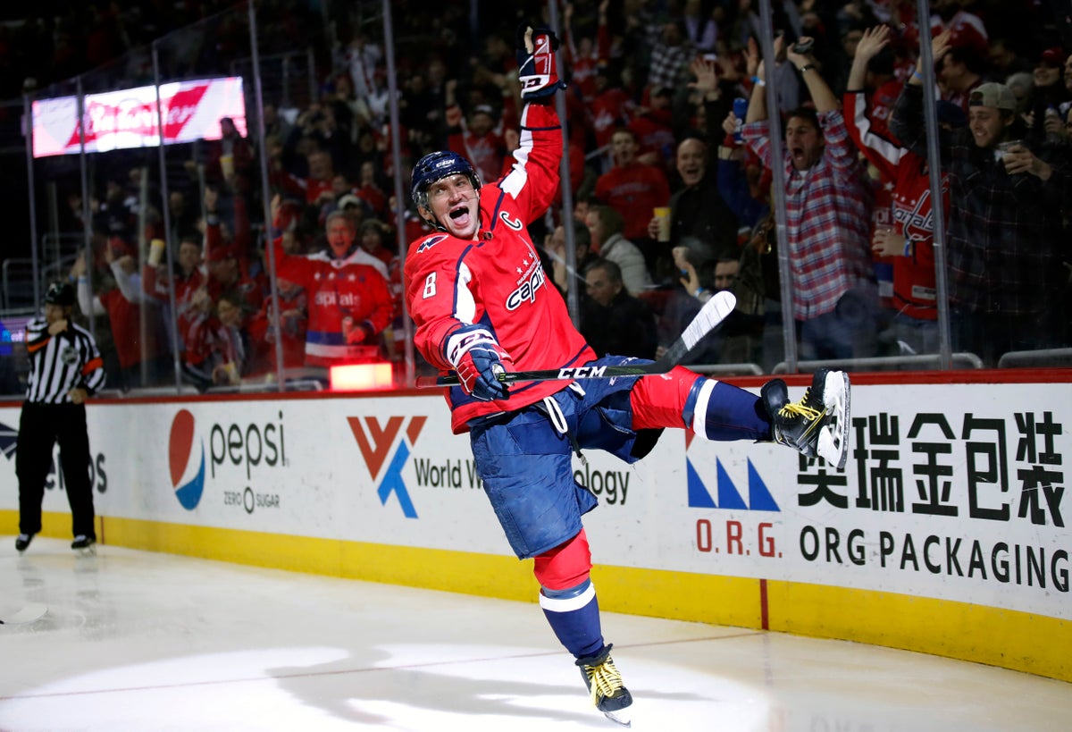 PHOTO COLLECTION: Ovechkin on track to break Gretzky's NHL career goals record