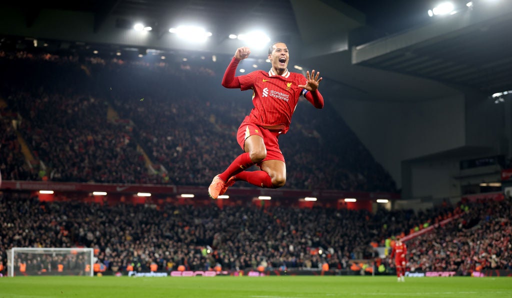 Van Dijk celebrates the Carabau Cup semi -final for this season against Tottenham