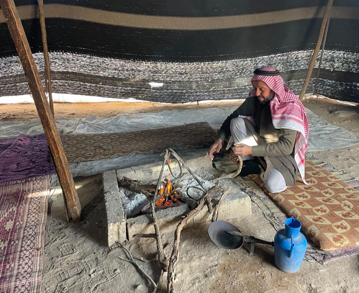 Mohammad roasting coffee in Dana Biosphere Reserve