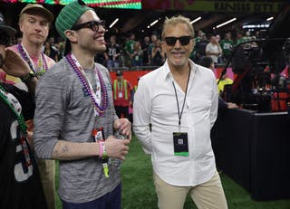 Football - NFL - Super Bowl LIX - Philadelphia Eagles v Kansas City Chiefs - Caesars Superdome, New Orleans, Louisiana, United States - February 9, 2025 Actors Pete Davidson and Kevin Costner before the game