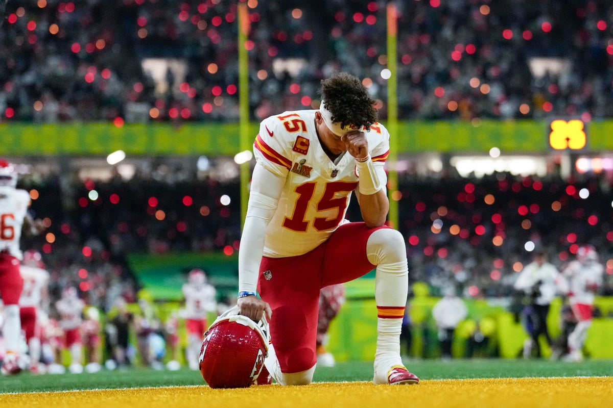PHOTO COLLECTION: NFL Super Bowl 59 Football Moments
