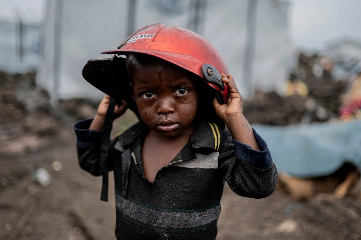 Thousands of displaced people are stranded in eastern Congo as rebels are accused of forced return