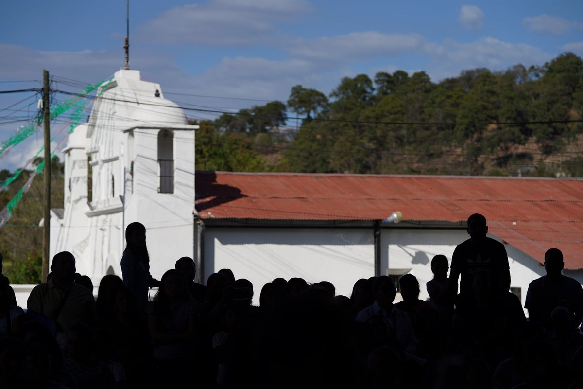 Families bid farewell to victims of Guatemala bus crash