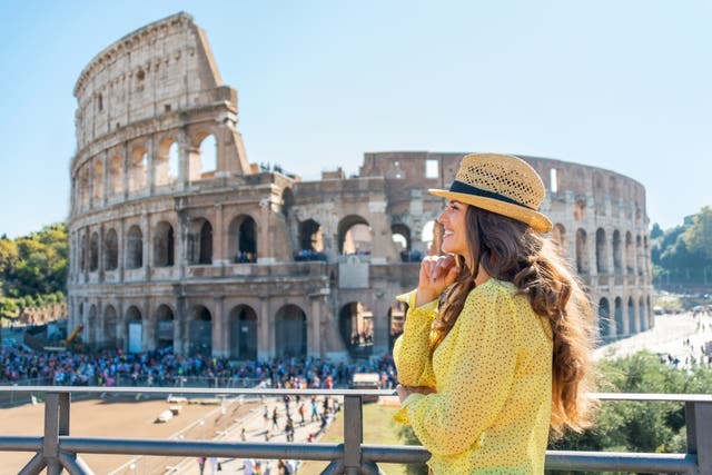 <p>Discover the world's most iconic landmarks with a Viator tour</p>