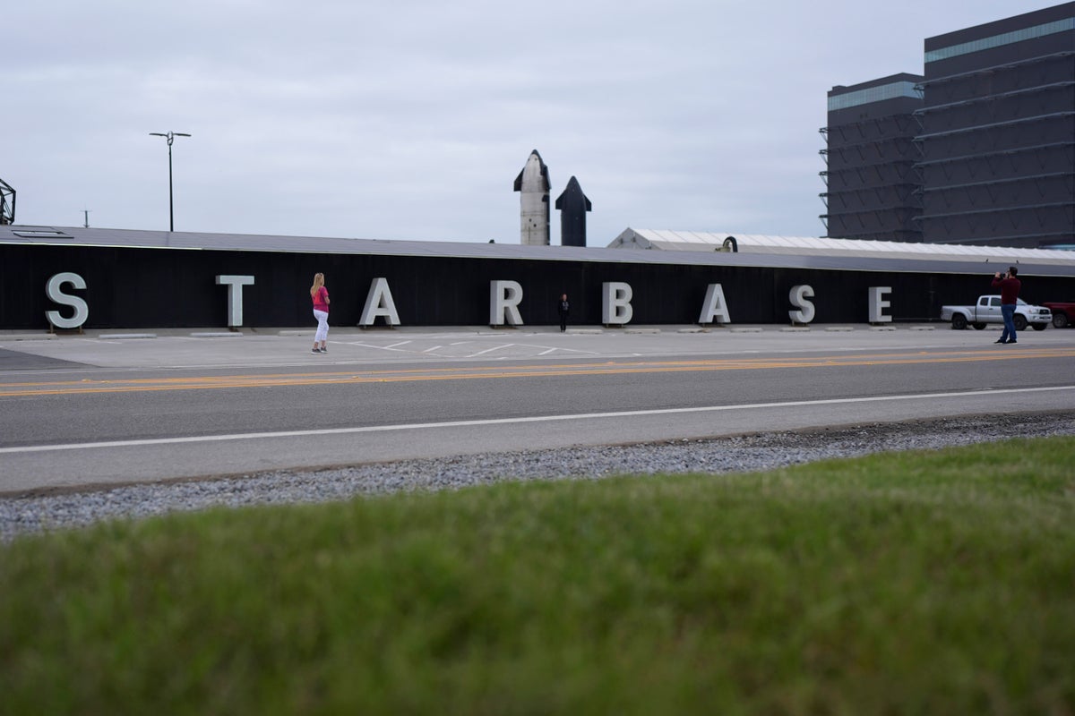 Texas county approves holding election to make SpaceX's Starbase its own city