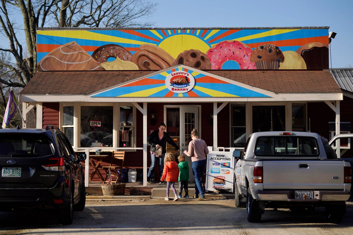 Bakery owner in New England says he was offended over town's decision against pastry painting