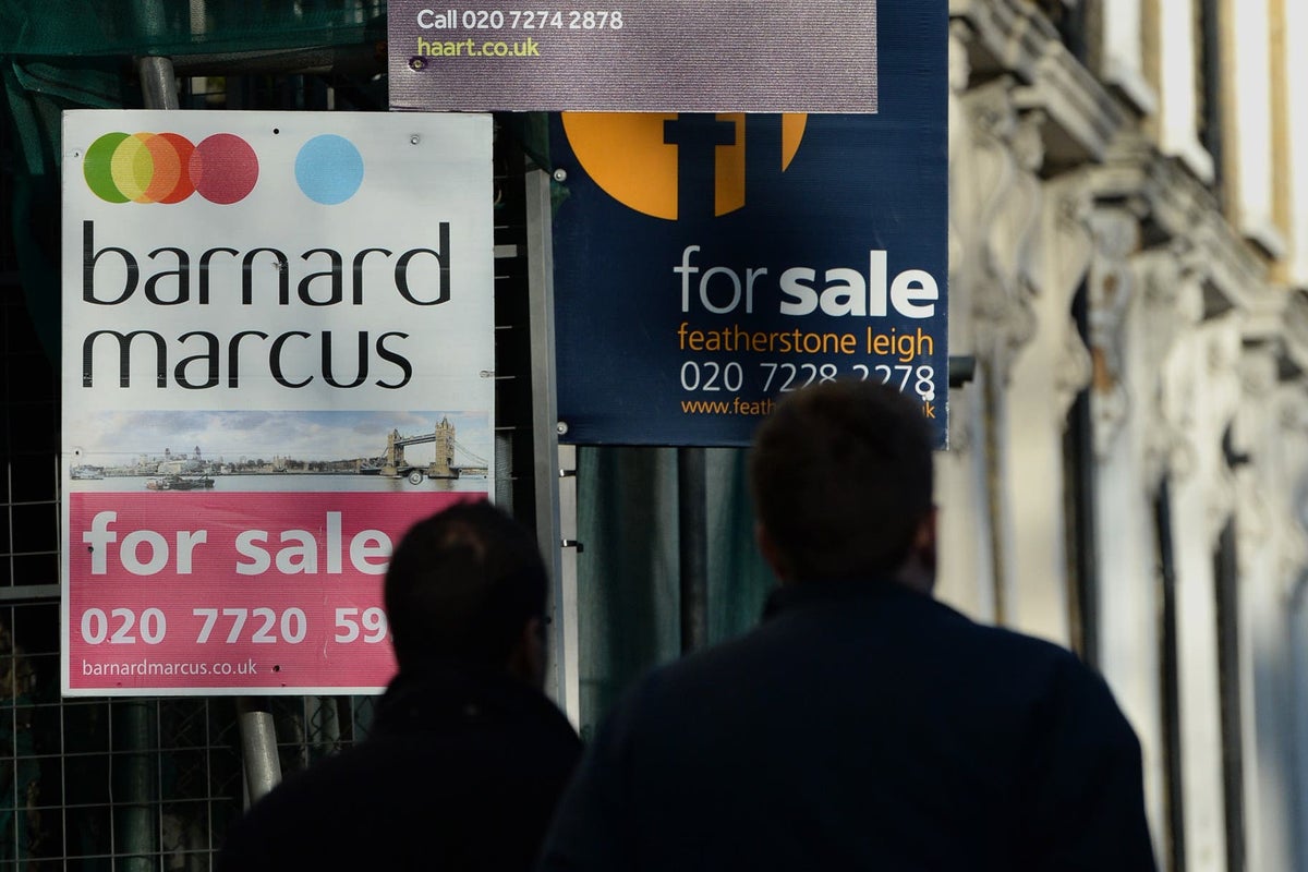 Barclays, Santander Launch Sub-4% Mortgage Rates