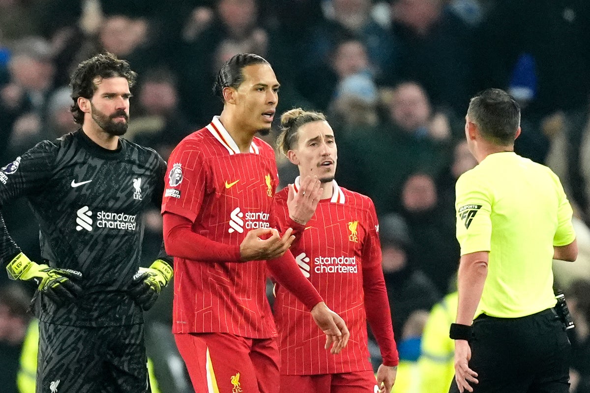 Virgil Van Dijk reveals message shared with referee Michael Oliver after Merseyside derby chaos Virgil Van Dijk reveals message shared with referee Michael Oliver after Merseyside derby chaos