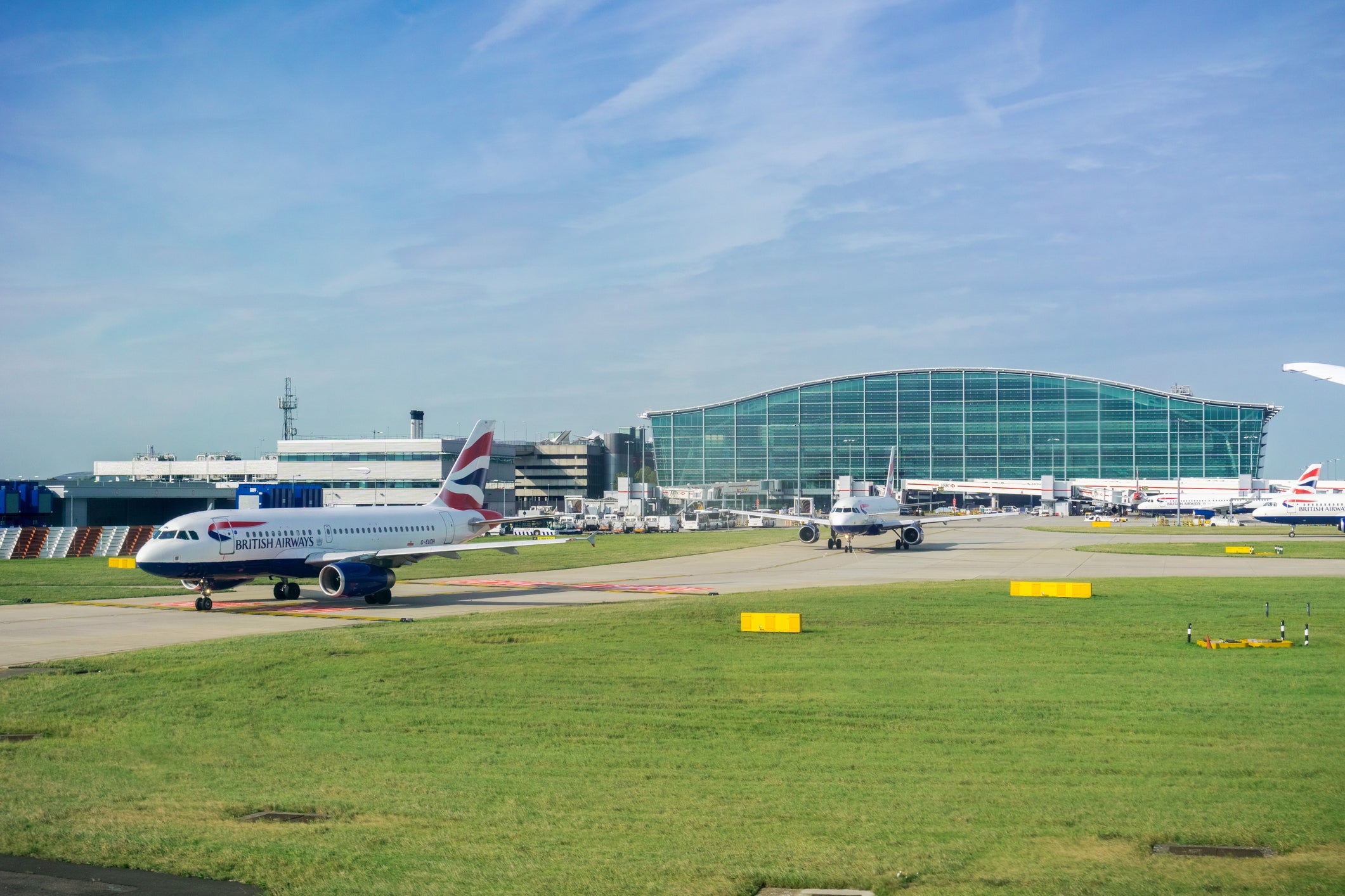 Rachel Reeves has backed a third runway at Heathrow, which will require 400,000 tonnes of steel.