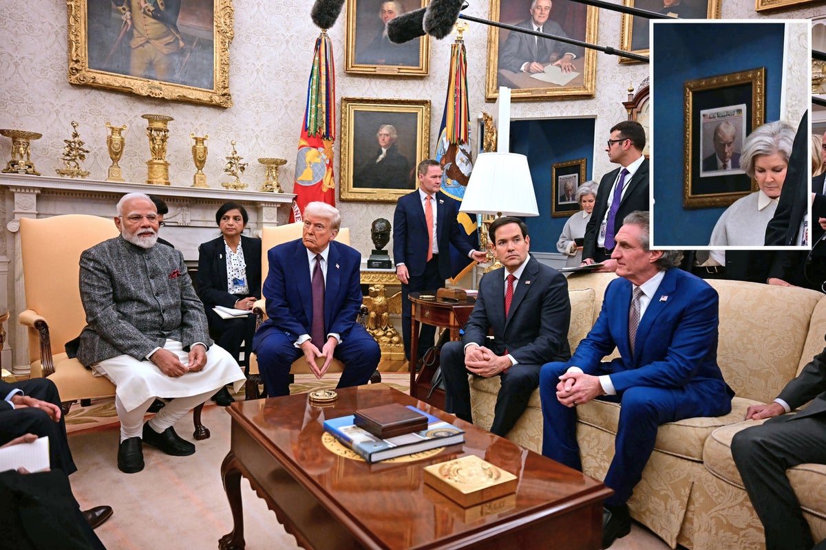 Donald Trump’s infamous mugshot now hangs just outside of the Oval Office Donald Trump’s infamous mugshot now hangs just outside of the Oval Office
