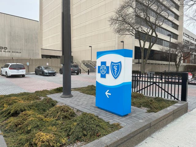 US Workers Fired Vaccine