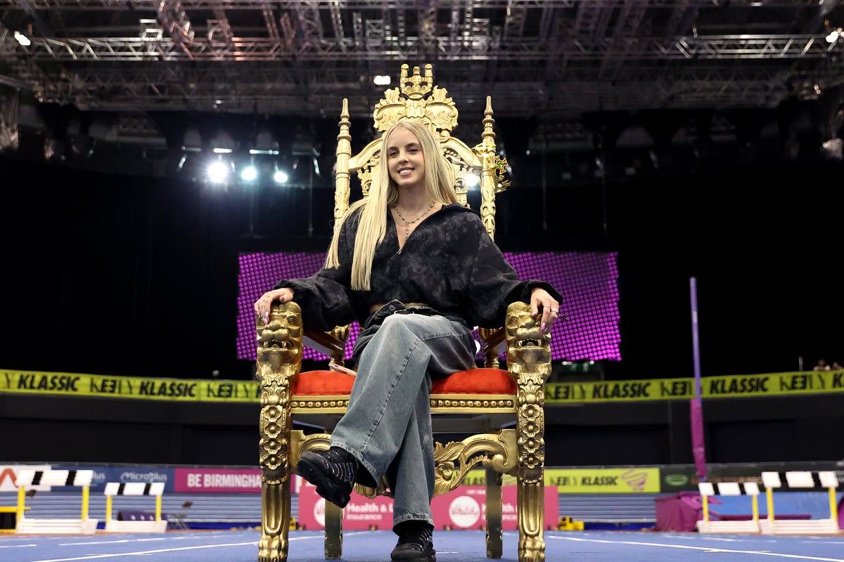 Keely Hodgkinson leads ‘different’ Keely Klassic after injury heartache Keely Hodgkinson leads ‘different’ Keely Klassic after injury heartache