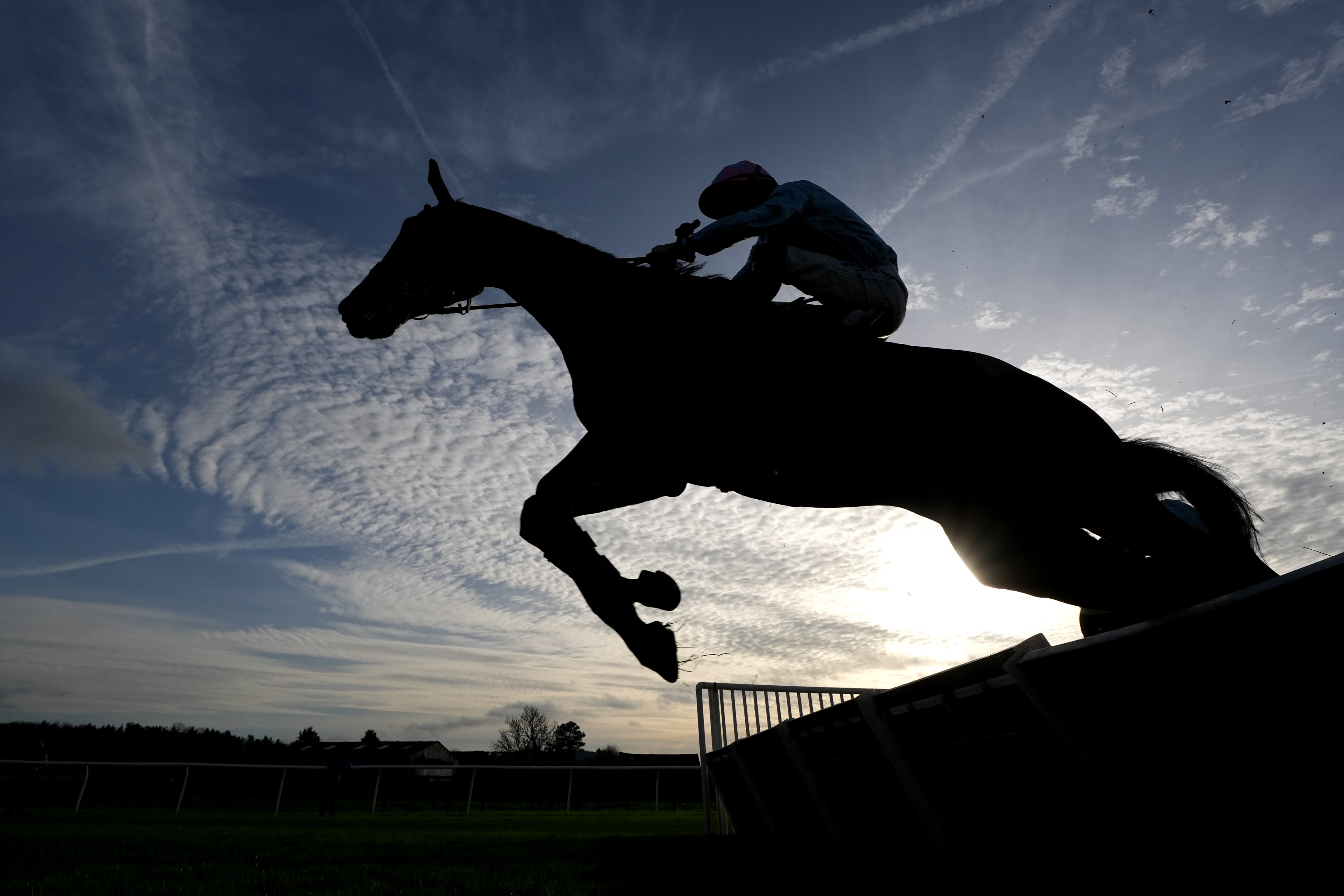 O'Sullivan riding Do It Again at the Wynnstay EBF Junior National Hunt Hurdle