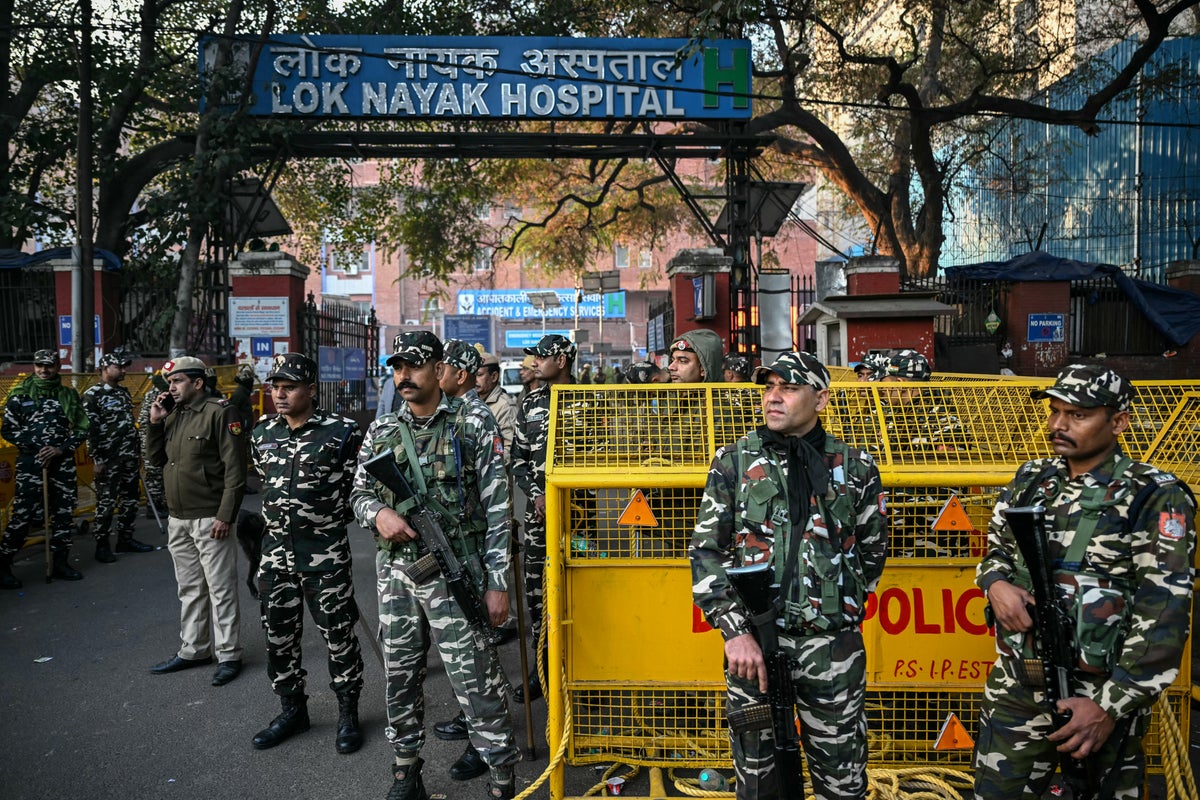 Six dead and over 50 injured in temple stampede at Indian tourist hotspot