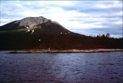 Earthquake lights from Tagish Lake, Yukon-Alaska border region