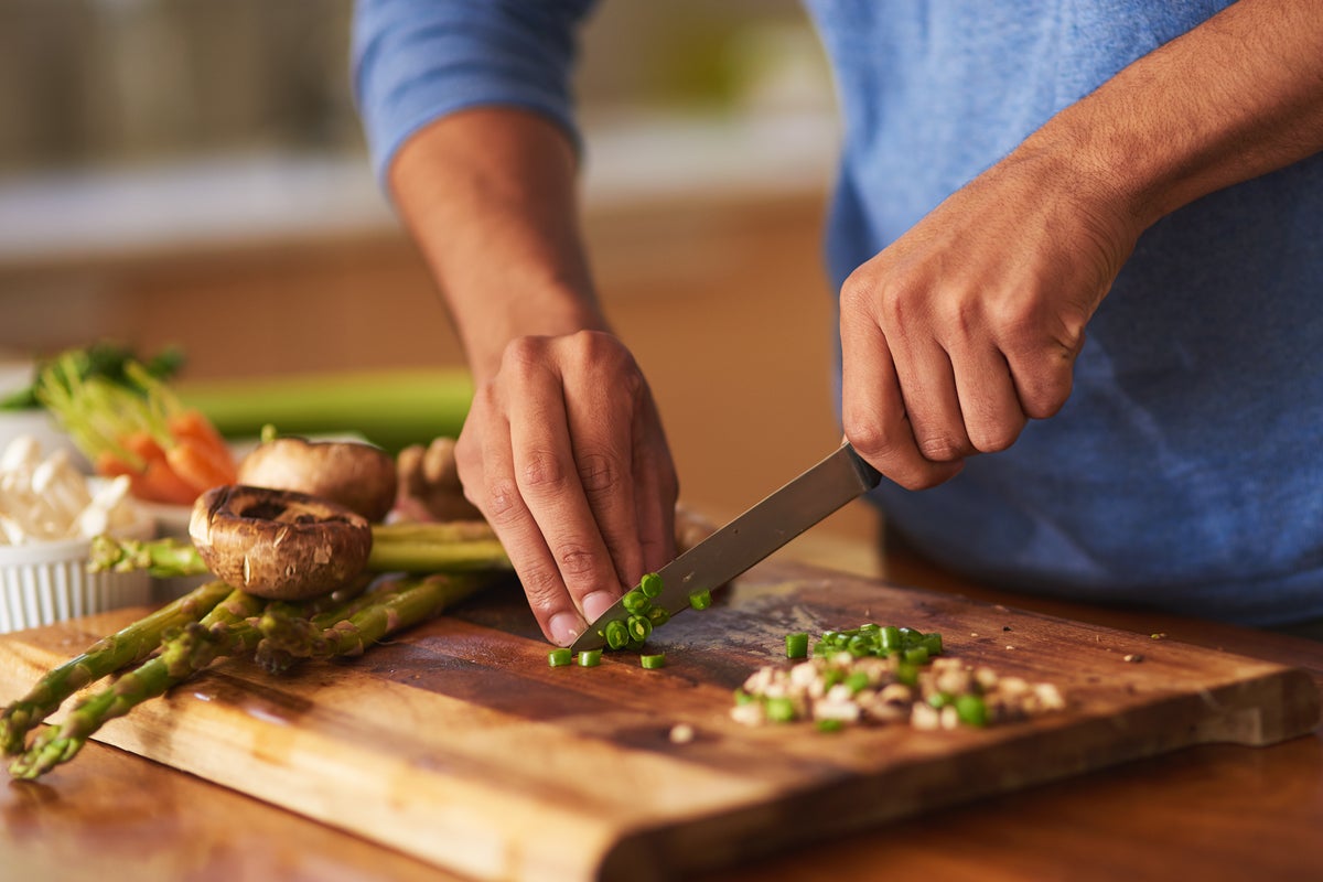 What is feast and famine? New dieting approach found to be effective for weight loss