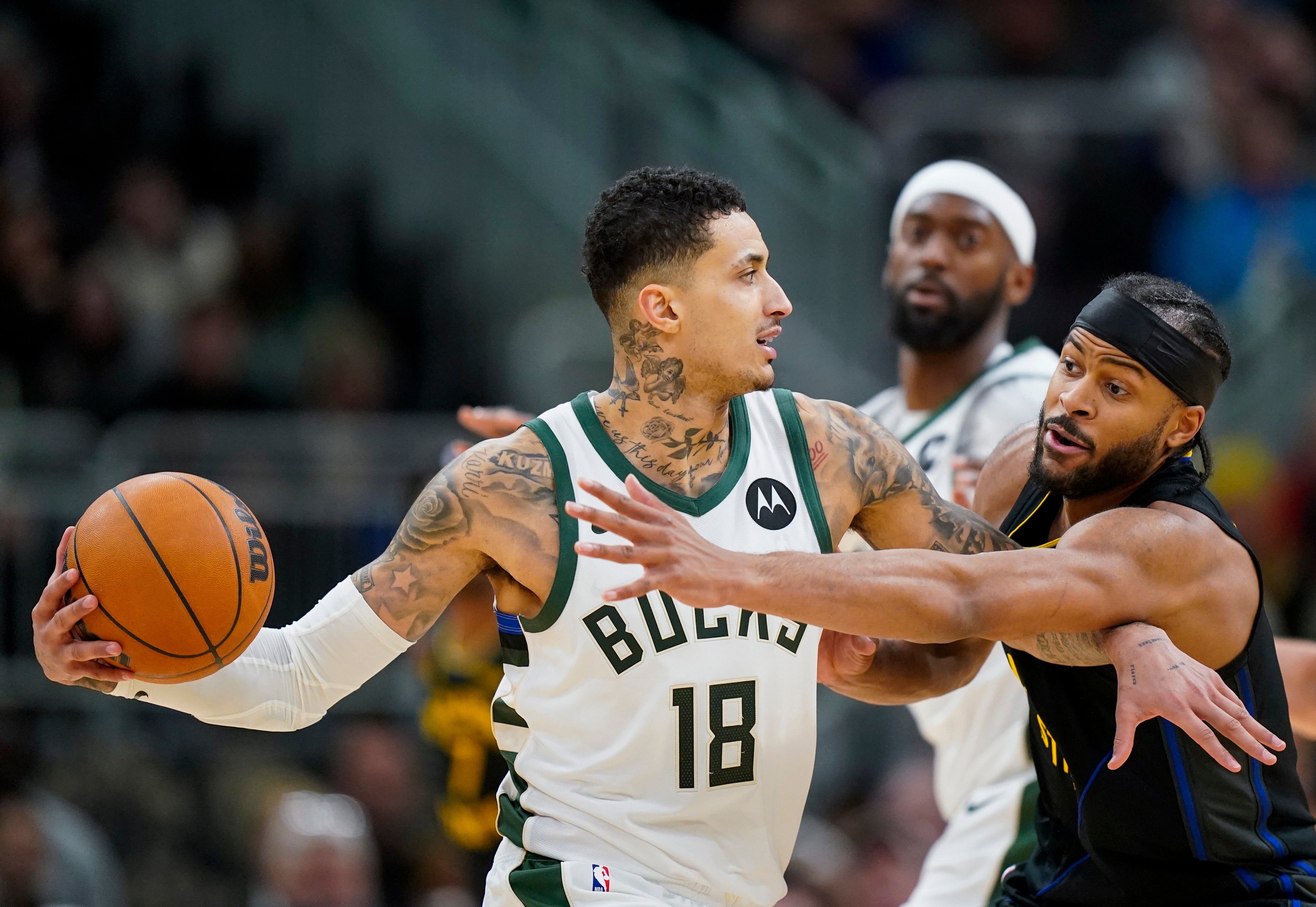 Warriors Bucks Basketball