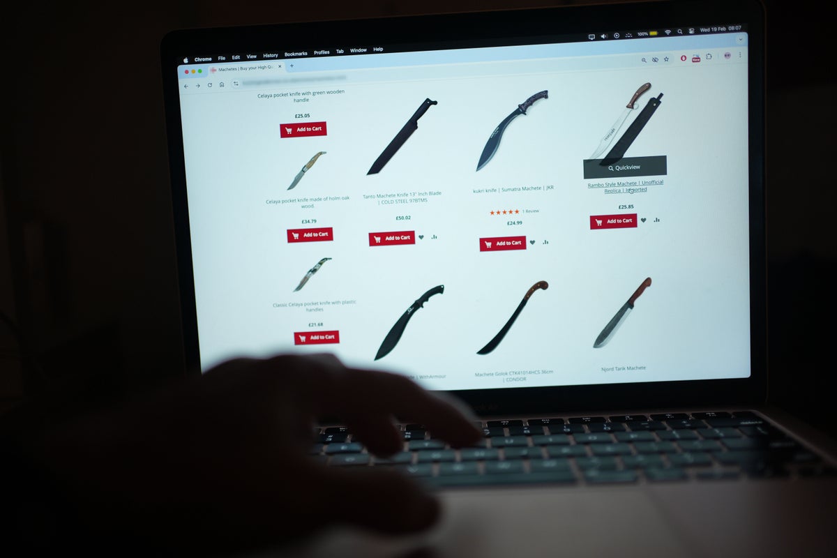 UK Enforces Nationwide Ninja Sword Ban After Teen Death