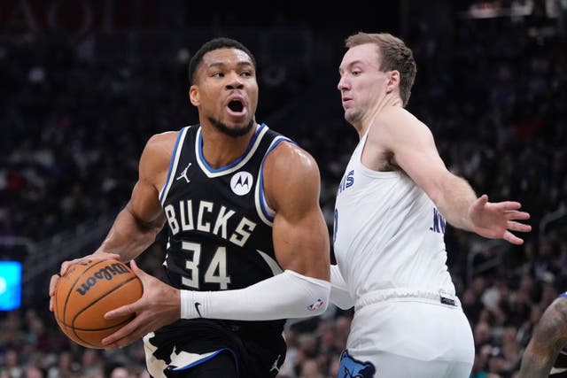 BUCKS-ANTETOKOUNMPO