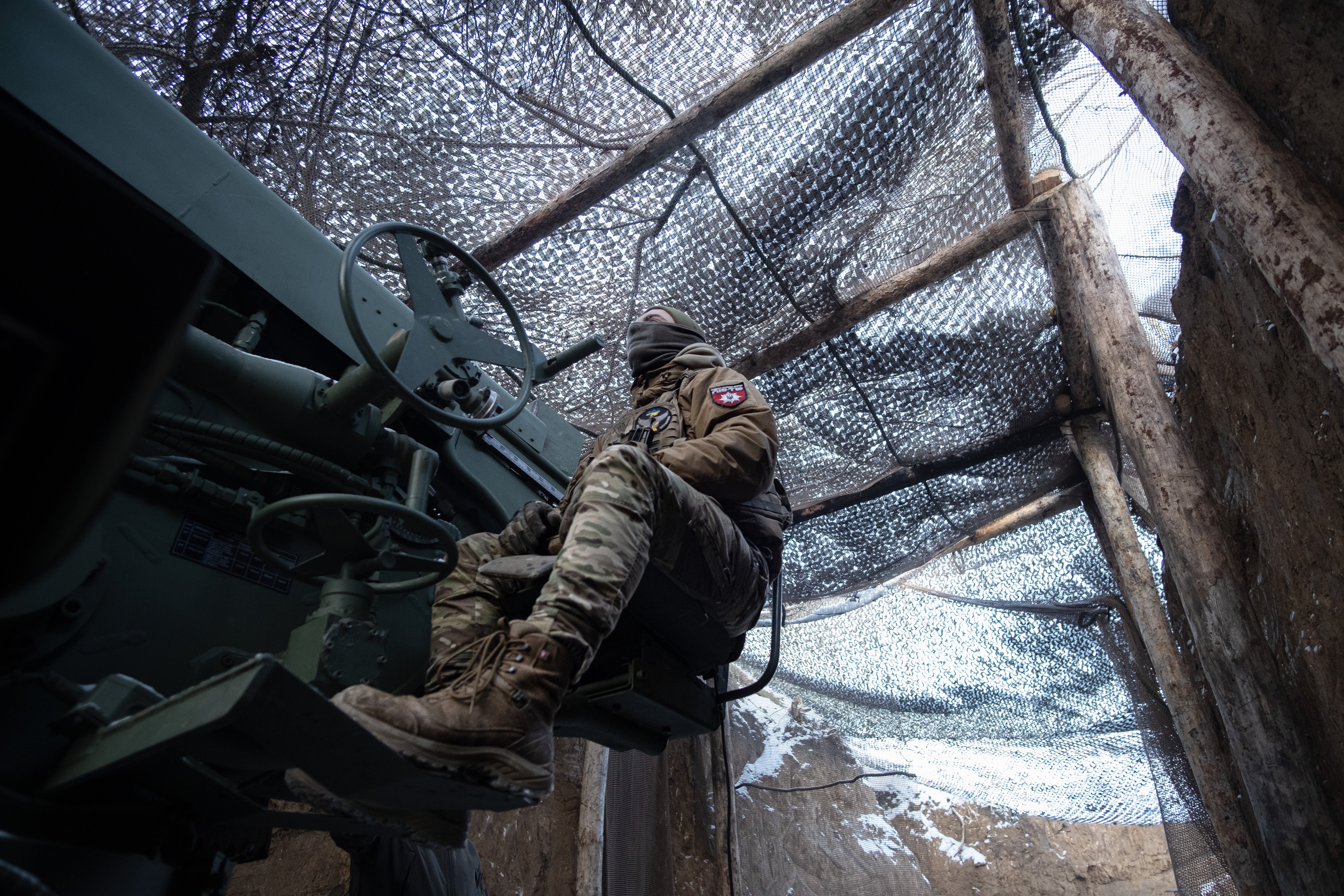 A Ukrainian soldier on the Toretsk front in Dombas