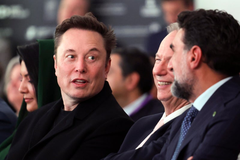 Space fight! Elon Musk and famed astronaut trade online insults over ‘stuck’ crew