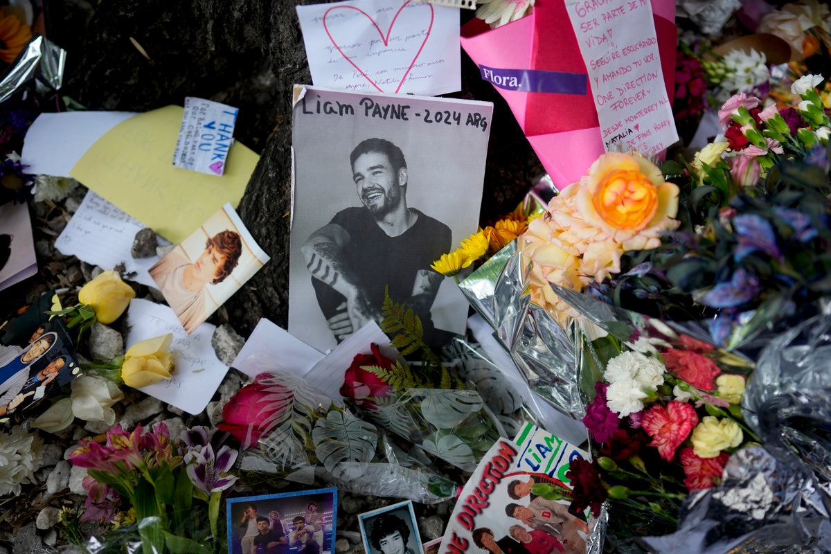 An Argentine court drops charges against 3 people tied to the death of singer Liam Payne