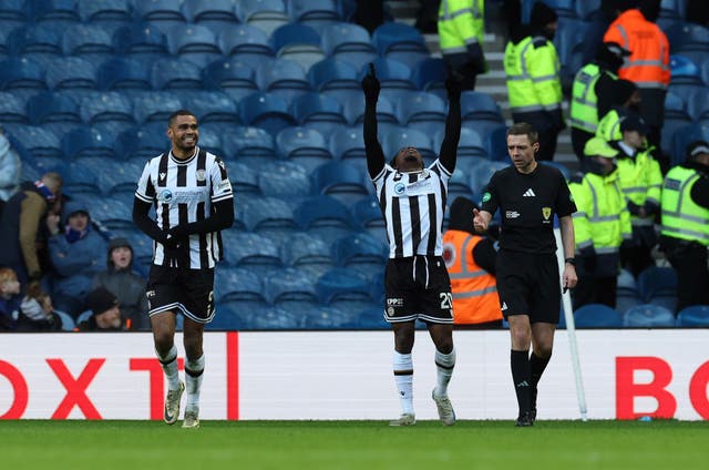 <p> Olutoyosi Olusanya of St Mirren celebrates after scoring the winner at Ibrox</p>