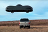 El primer coche volador del mundo realiza prueba pública 