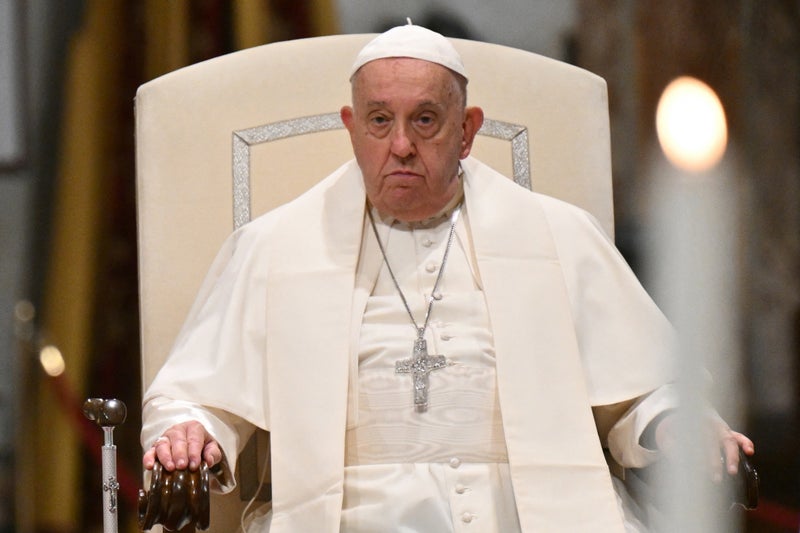 Unclear if Pope Francis is awake after diagnosis of kidney failure