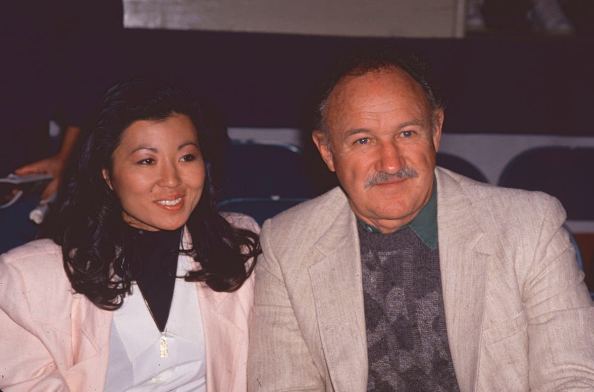 Police change timeline of Gene Hackmanâs wife Betsy Arakawaâs death after discovery